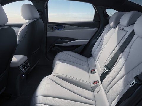 BYD SEAL 6 DM-i SALOON BOOST 1.9% APR 4