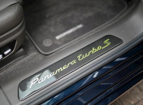 Porsche Panamera Turbo S E-Hybrid Executive 18