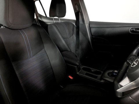 Nissan LEAF 39kWh Acenta Hatchback 5dr Electric Auto (150 ps) Air Con - Alloys - DAB Ra 11