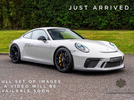 Porsche 911 GT3 TOURING. HOUNDSTOOTH. CARBON INT. PCCBS. LIFT. S/CHRONO.