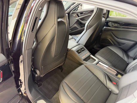 Porsche Panamera PDK 48