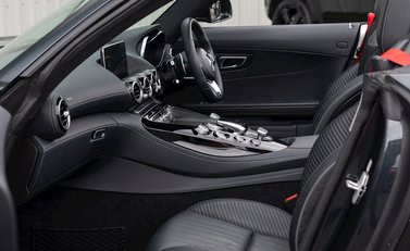 Mercedes-Benz Amg GT GT Roadster 16