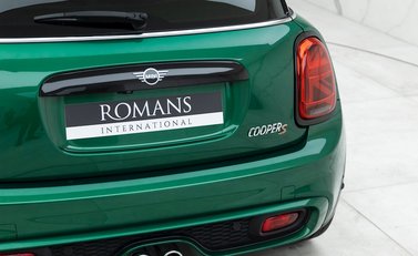 Mini Hatch S '60 Years' Edition 23