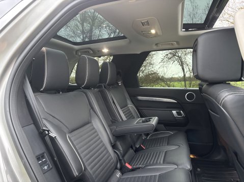 Land Rover Discovery TD6 FIRST EDITION 12