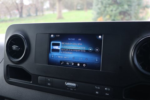 Mercedes-Benz Sprinter 2.0 CDI PremiumFWD L2 H2 150 ps 17