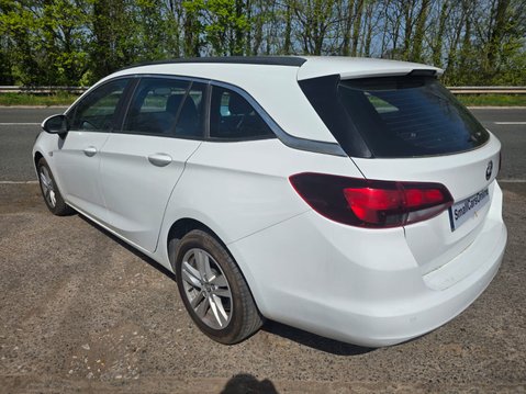 Vauxhall Astra DESIGN CDTI ECOTEC S/S 4