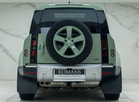 Land Rover Defender 110 D300 75TH LIMITED EDITION 5