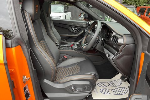 Lamborghini Urus V8 - ORANGE -AKRAPOVIC EXHAUST -PAN ROOF -B&O-MASSAGE SEATS-BLIND SPOT -ACC 13