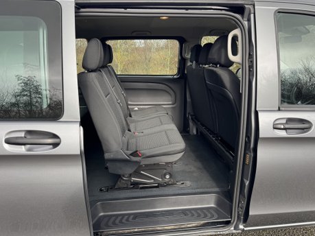 Mercedes-Benz eVito 100 KWH Tourer Pro L2 Auto Electric 9 SEATER/LWB/PARKTRONIC/VAT Q 23