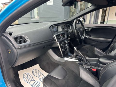 Volvo V40 1.6 V40 R-Design Nav D2 5dr 19