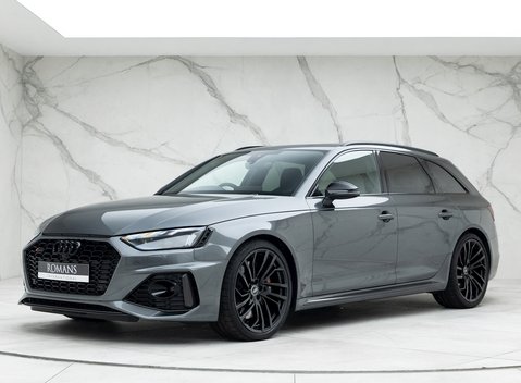 Audi RS4 Avant Carbon Black 6