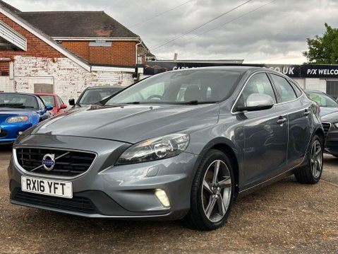 Volvo V40 2.0 D2 R-Design Nav Euro 6 (s/s) 5dr 8