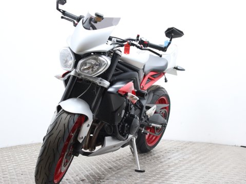 Triumph Street Triple STREET TRIPLE RX 675 6