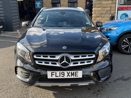 Mercedes-Benz GLA GLA 200 AMG LINE 3