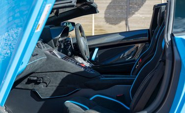 Lamborghini Aventador SVJ LP 770-4 Roadster 18