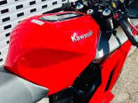 Kawasaki ZX ZX12-R 19