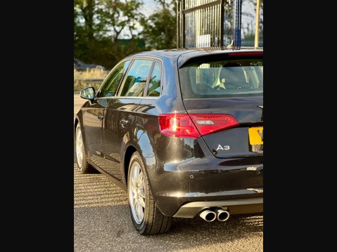 Audi A3 TFSI Sportback Tronic quattro 32