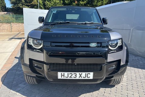 Land Rover Defender 90 D250 Hard Top SE MHEV 9