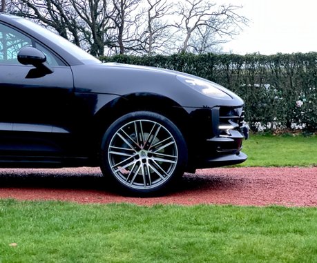 Porsche Macan S PDK 22