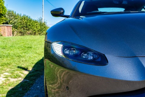 Aston Martin Vantage 4.0 Vantage V8 Auto 3dr 17