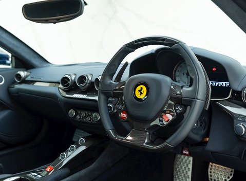 Ferrari F12 Berlinetta 9