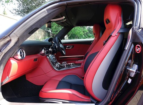 Mercedes-Benz SLS AMG Roadster 5