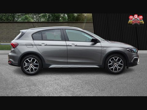 Fiat Tipo CROSS 9