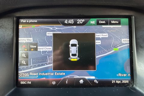 Ford Focus ZETEC 125BHP…1 PREVIOUS OWNER.. 8 MAIN DEALER SERVICES.. SAT NAV..BLUETOOTH 11