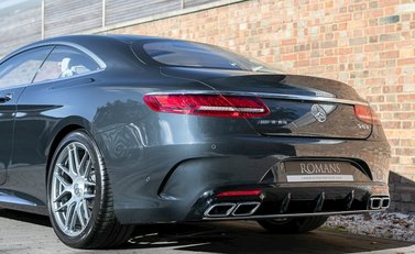 Mercedes-Benz S Class S63 Coupe 26