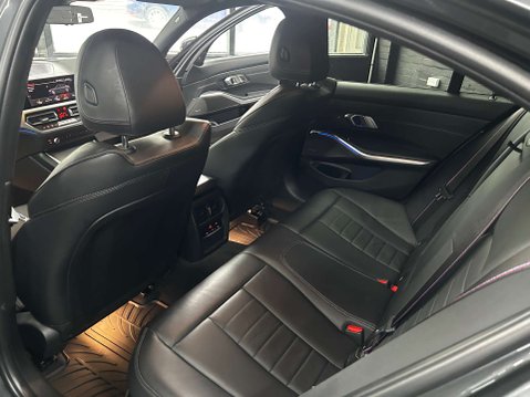 BMW 3 Series 2.0 320d M Sport Saloon 4dr Diesel Auto xDrive Euro 6 (s/s) (190 ps) M-SPOR 39