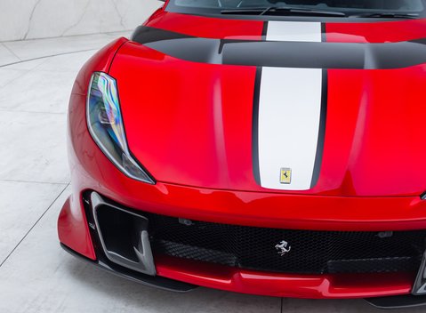 Ferrari 812 Competizione 29