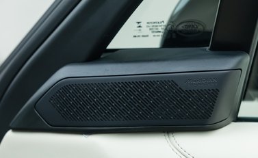 Land Rover Range Rover D350 AUTOBIOGRAPHY LWB 29