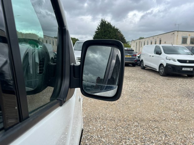 Renault Trafic LWB L2H1 Low Roof Business LL30 Air Con Sensors EURO 6 NO VAT 17