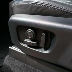 Land Rover Discovery TD6 HSE 1