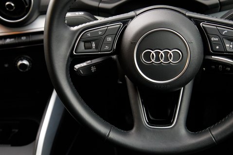 Audi Q2 TFSI SPORT 19