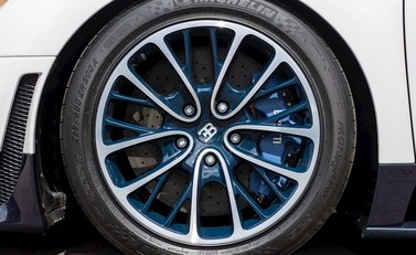 Bugatti Veyron Grand Sport Vitesse 12