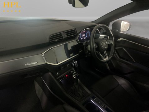 Audi Q3 1.5 TFSI CoD 35 S line SUV 5dr Petrol S Tronic Euro 6 (s/s) (150 ps) Revers 14