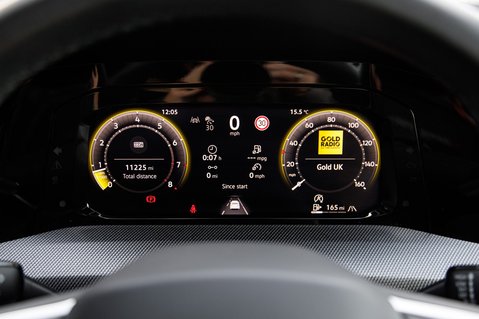 Volkswagen Golf BLACK EDITION TSI 11