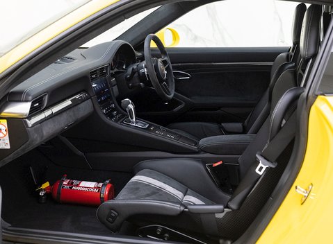 Porsche 911 (991.2) GT3 12