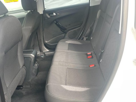 Peugeot 2008 1.2 PureTech Active Euro 6 (s/s) 5dr 18