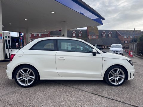 Audi A1 TFSI S LINE 4