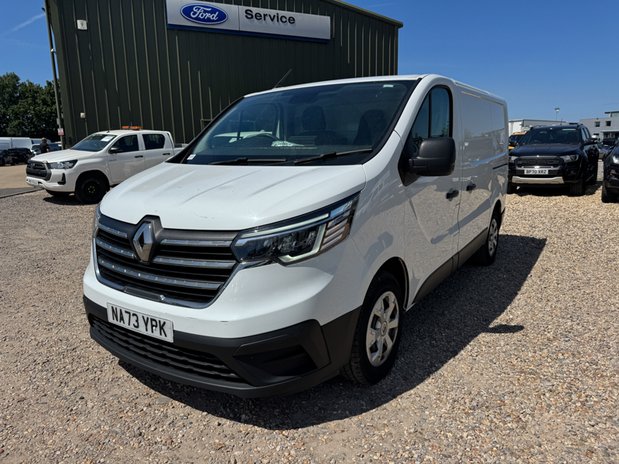 Renault Trafic AUTO SWB L1H1 Low Roof Business SL29 Air Con Sensors EURO 6 2