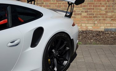 Porsche 911 (991) GT3 RS 40