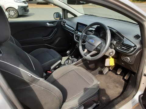 Ford Fiesta ZETEC 9