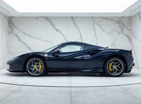 Ferrari F8 SPIDER 11