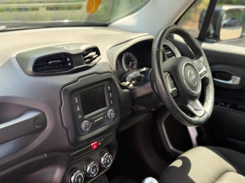 Jeep Renegade 1.4T MultiAirII Longitude Euro 6 (s/s) 5dr 8