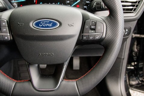 Ford Focus ST-LINE 20