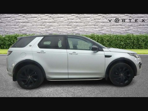 Land Rover Discovery Sport 2.0 Discovery Sport HSE Dynamic Luxury TD4 Auto 4WD 5dr 3