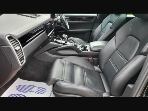 Porsche Cayenne V6 31