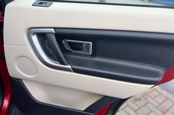 Land Rover Discovery Sport 2.2 SD4 HSE LUXURY AUTOMATIC 26